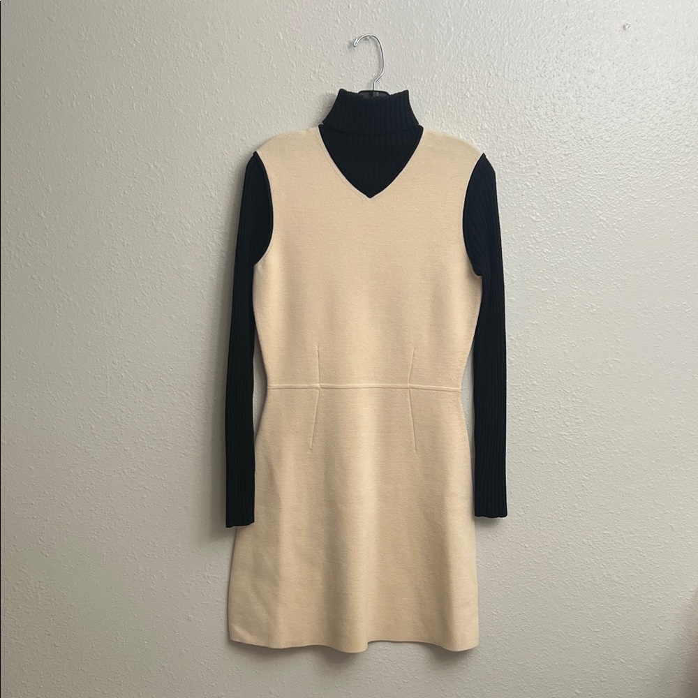Theory Cream and Black Long Sleeve Dress